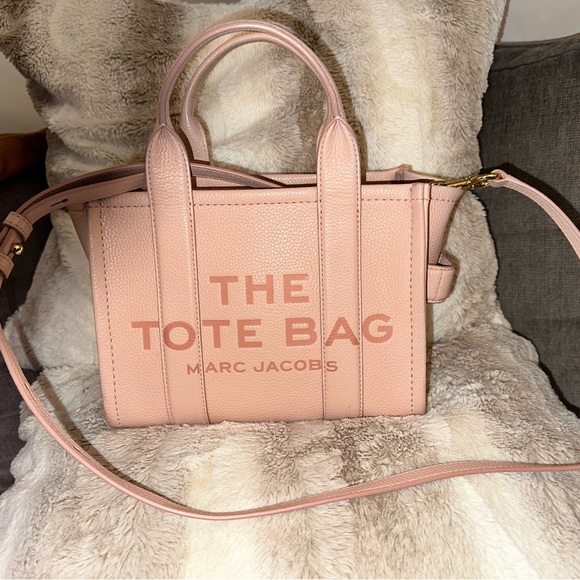 Marc Jacobs The Leather Small Tote Bag - Rose - Picture 8 of 10